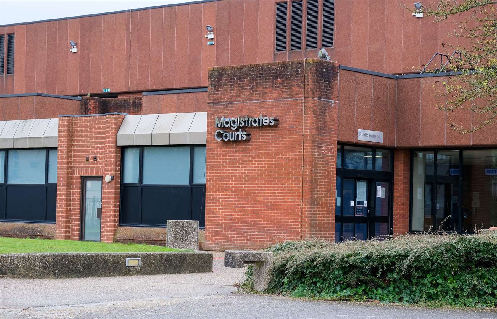 Reading Magistrates Courts