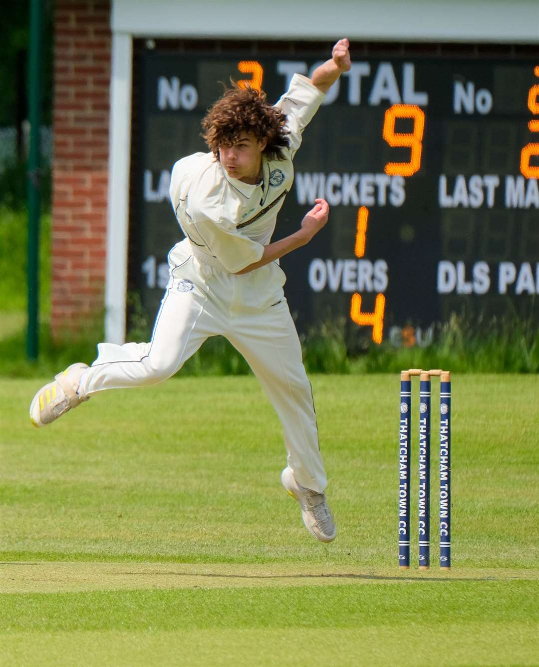 Odhinn Moore bowling