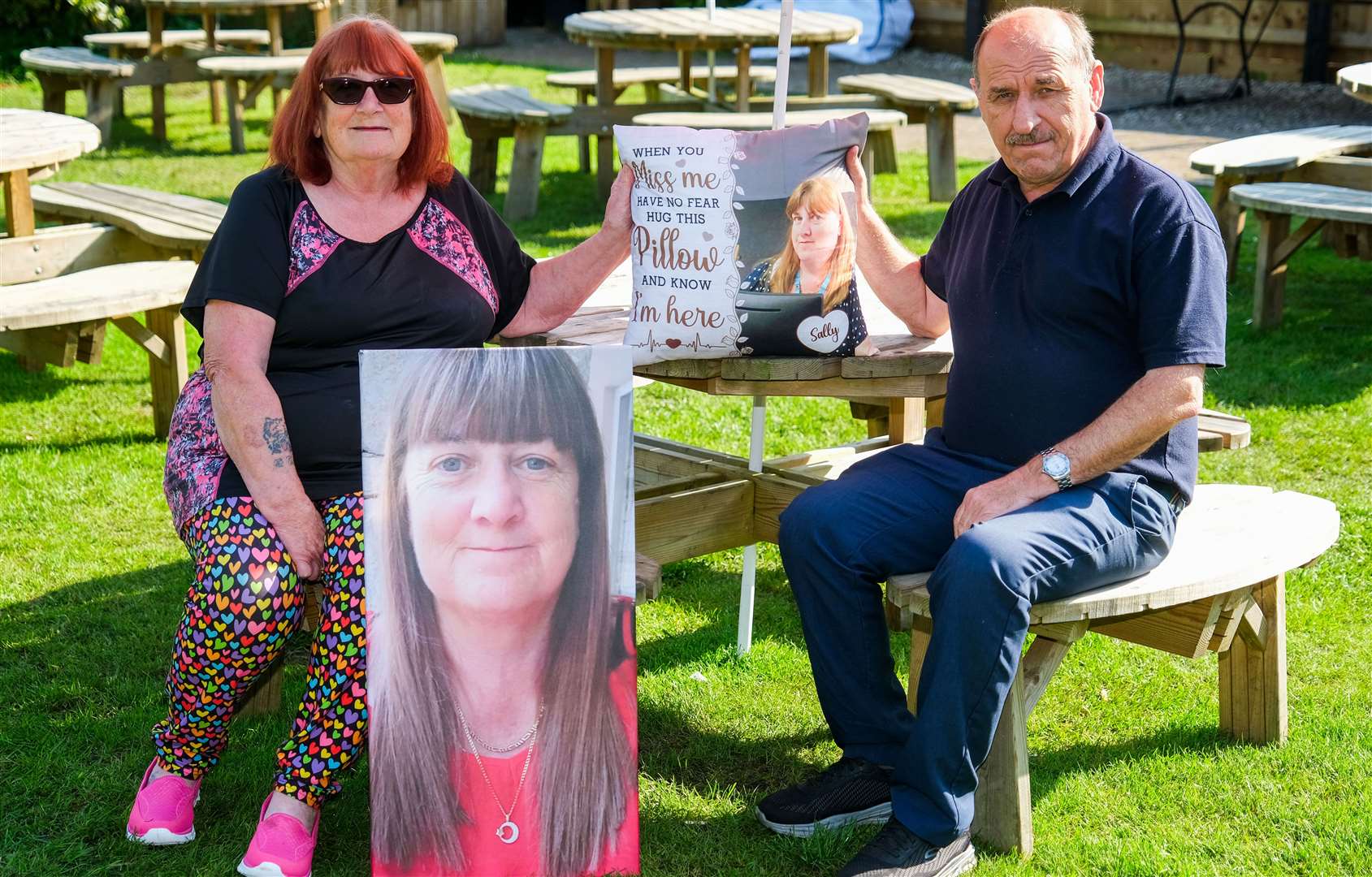 Patricia Burnett with The Swan at Compton landlord Kenny Shaw who supported her with her loss of Sally