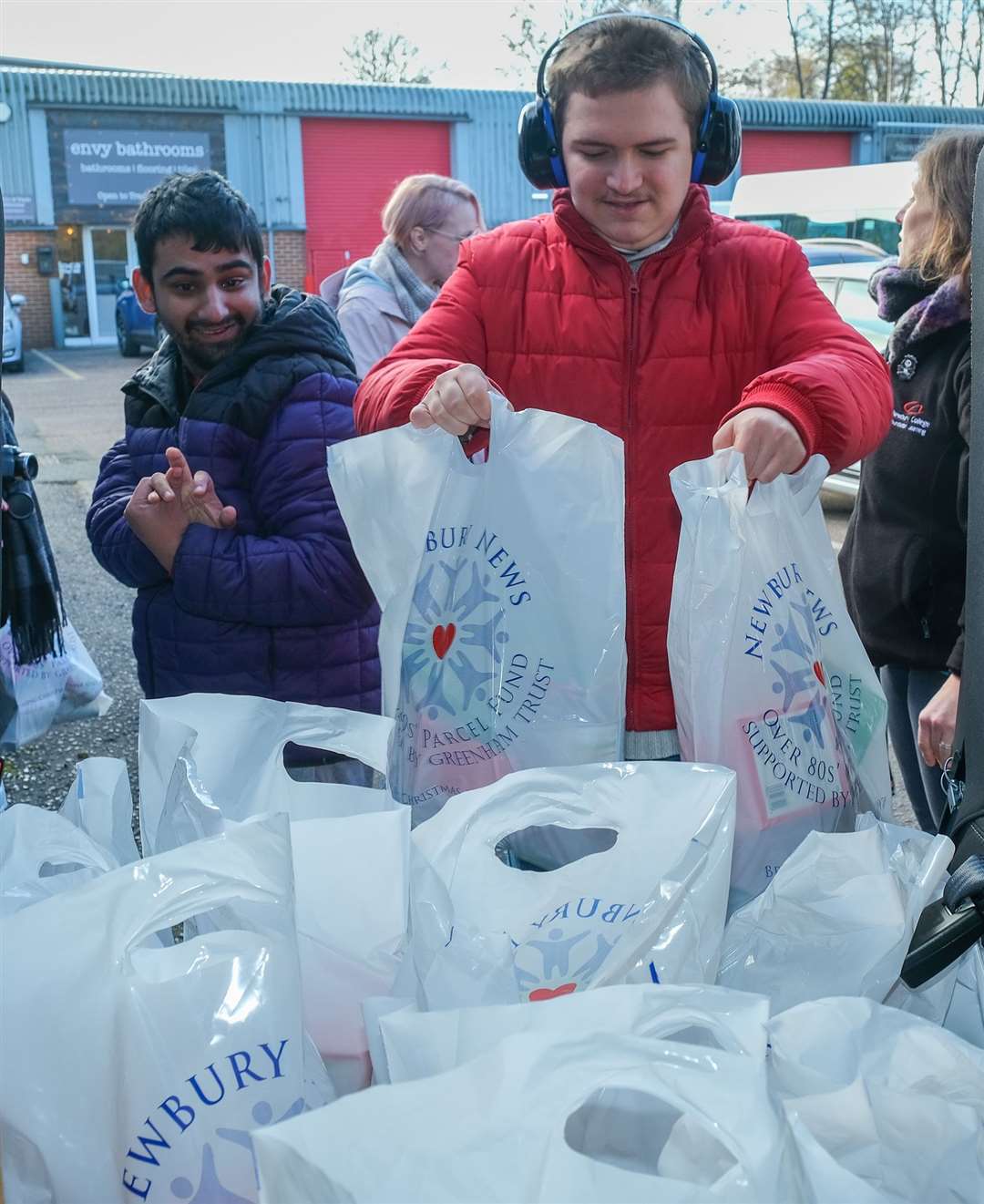 Newbury College collect parcels for delivery