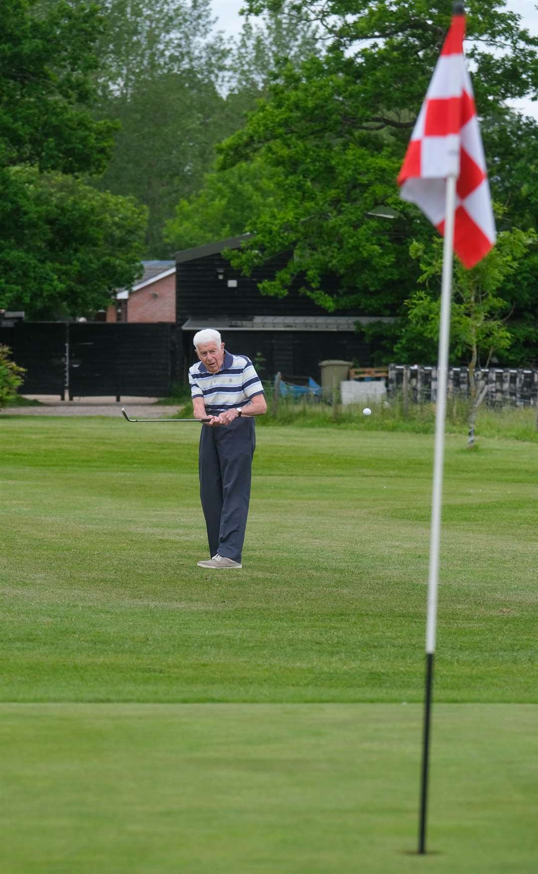 Jim Dearlove celebrates 100th Birthday with a game of golf ..Ref: 24-0221.