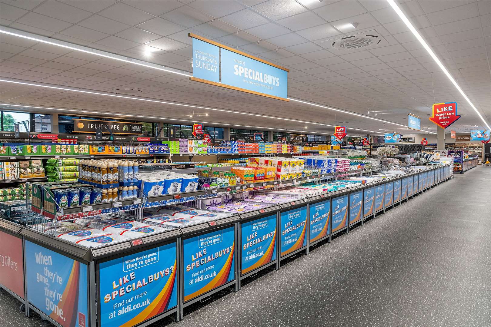 Aldi on London Road in Newbury reopens after “significant” refurbishment and extension