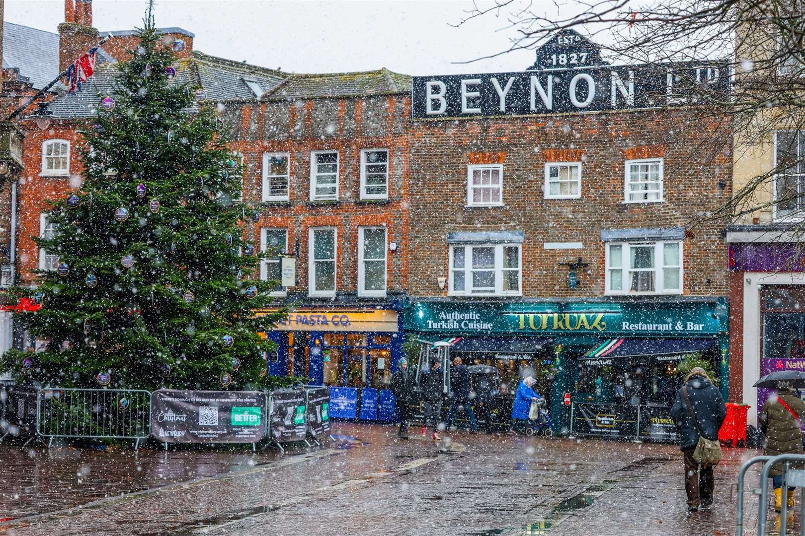 Snowing in Newbury