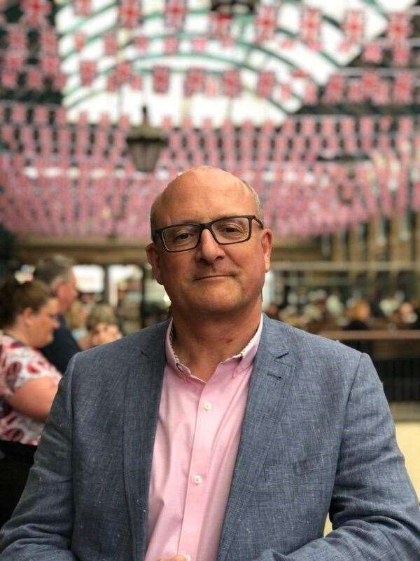 PCS music director Chris McDade