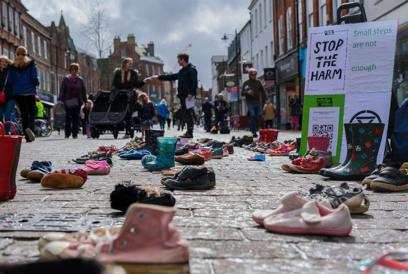 Newbury Extinction Rebellion in Northbrook Street (55635537)
