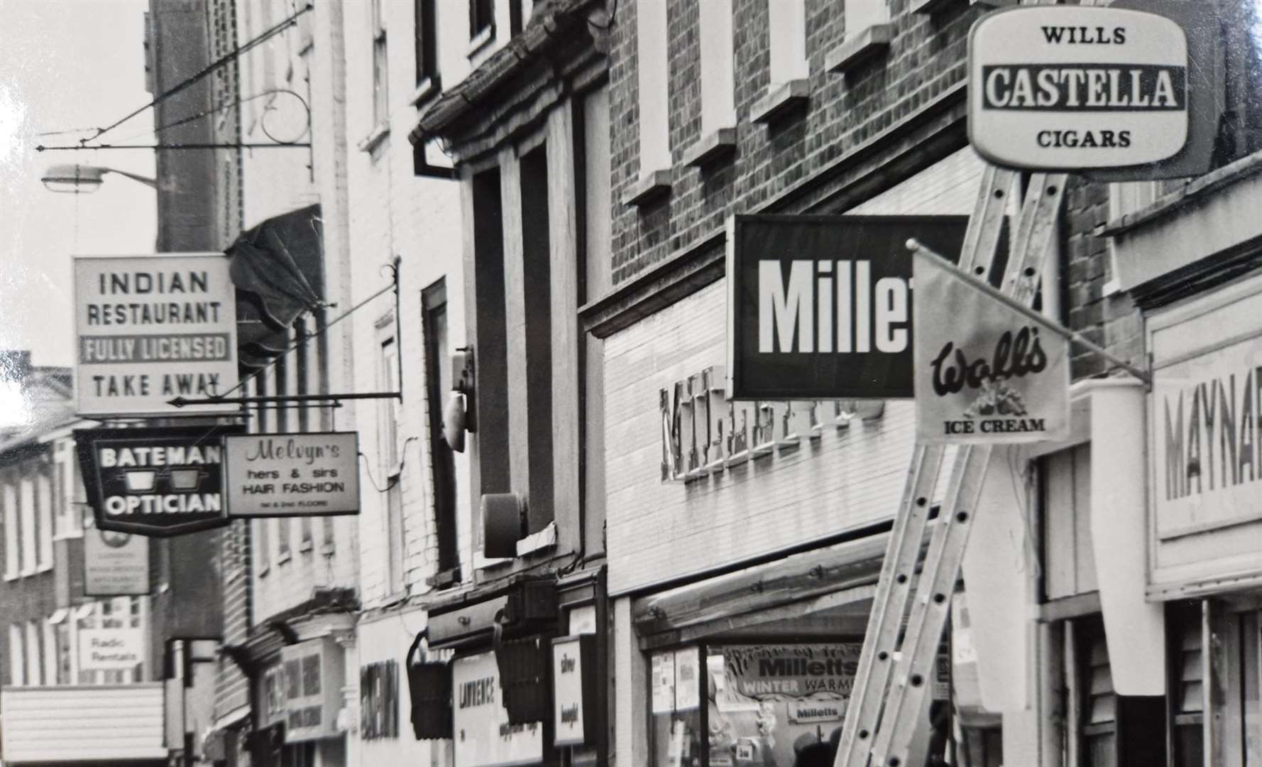 Various storefronts signage on Northbrook Street