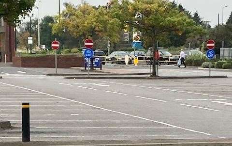The gates remain closed at Newbury Retail Park this morning