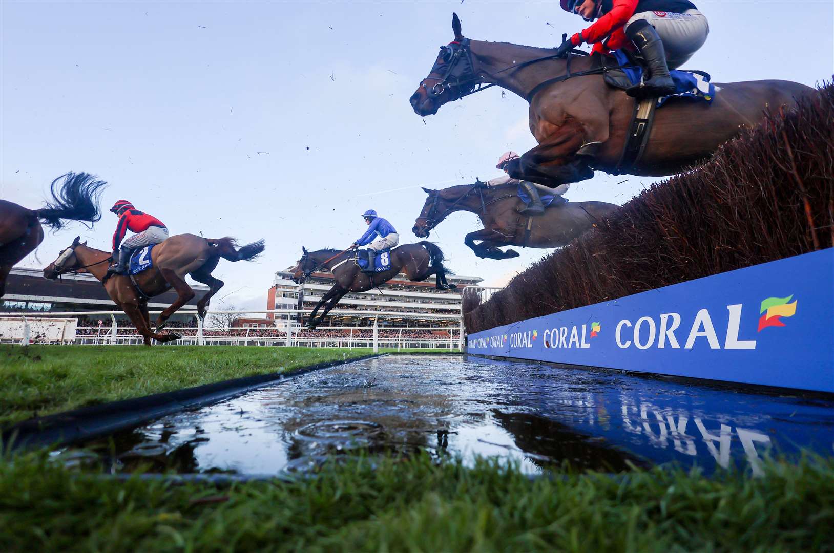 Kandoo Kid delivered a performance to remember, as he won the Coral Gold Cup