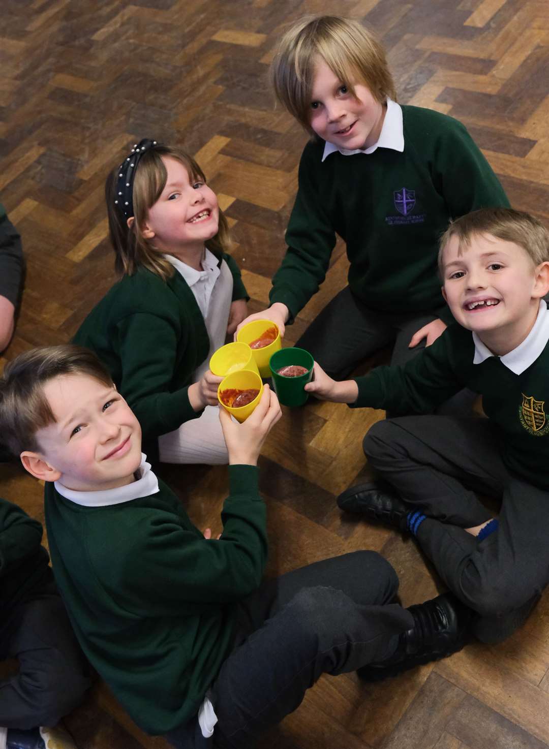 Year 3 at Kintbury School.Ref: 03-1322. (54449793)