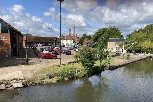 Newbury Wharf