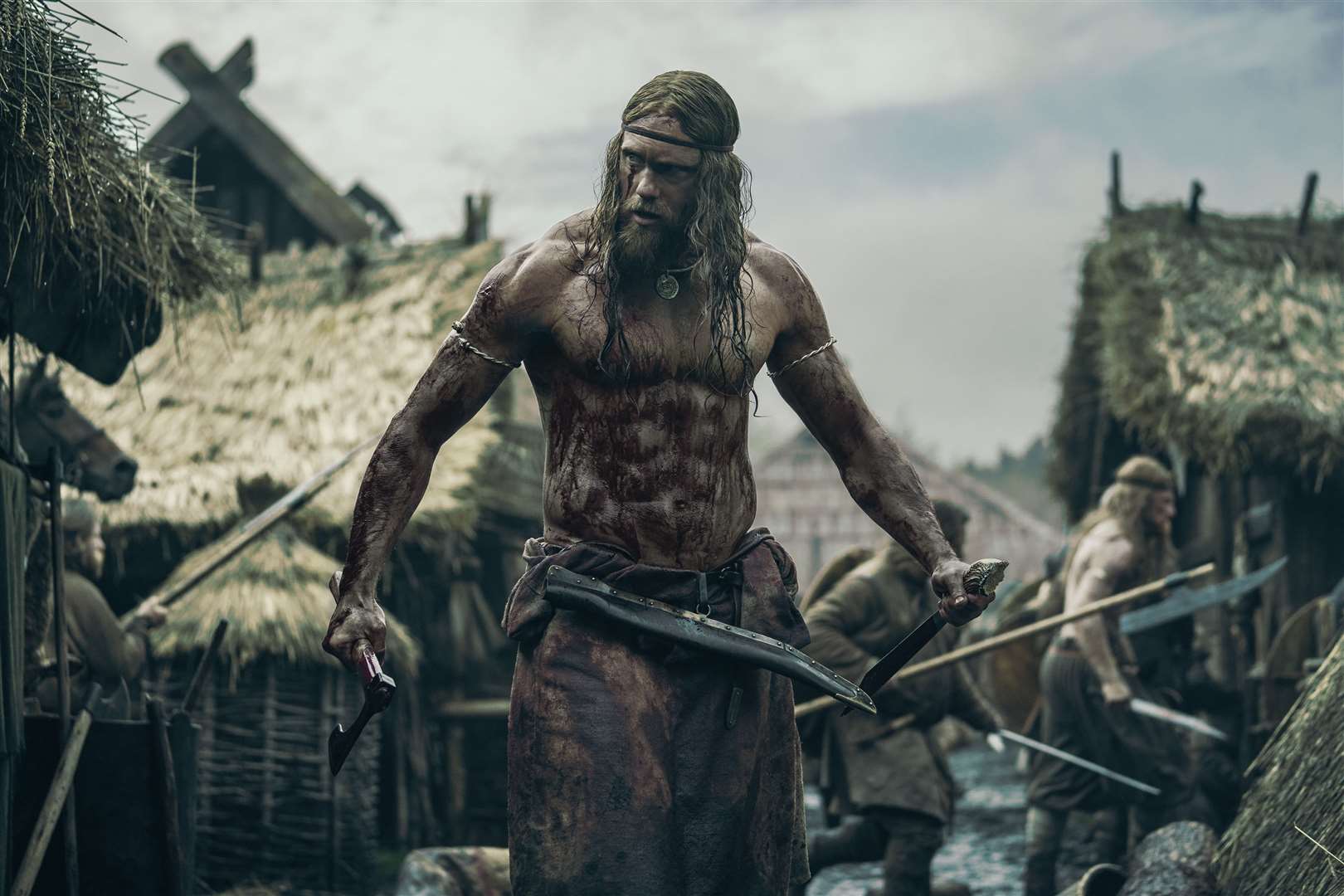 Alexander Skarsgård stars as Amleth in director Robert Eggers’ Viking epic THE NORTHMAN, a Focus Features release. Credit: Aidan Monaghan / © 2021 Focus Features, LLC (56082992)