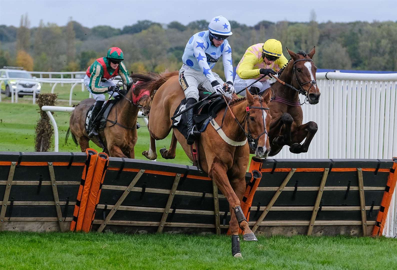 Jamie Snowden's Stoney Mountain won the Pertemps Network Handicap Hurdle at Newbury