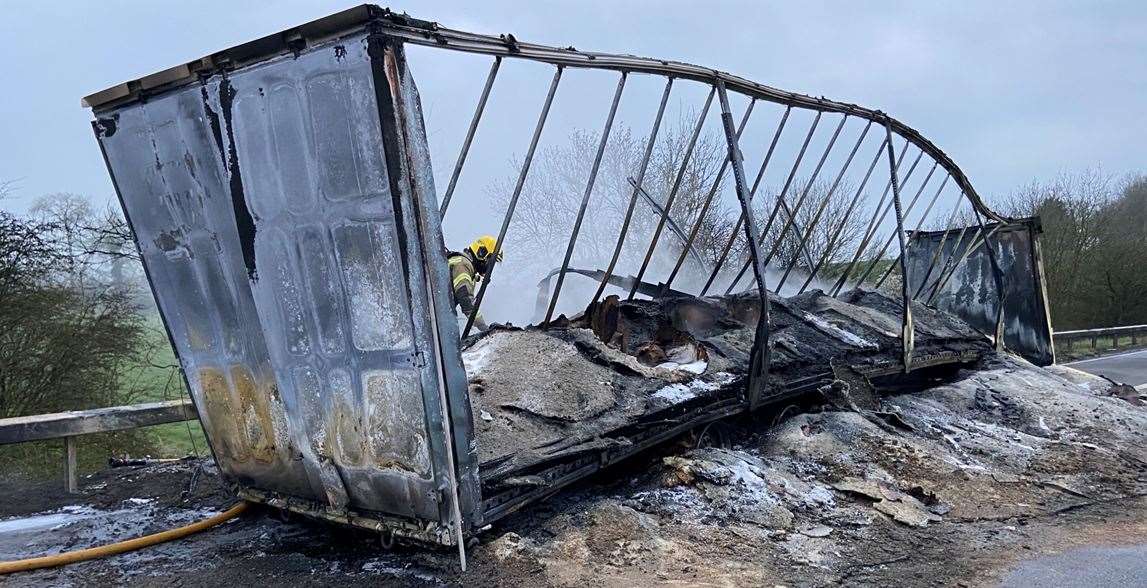M4 lorry fire Picture: National Highways