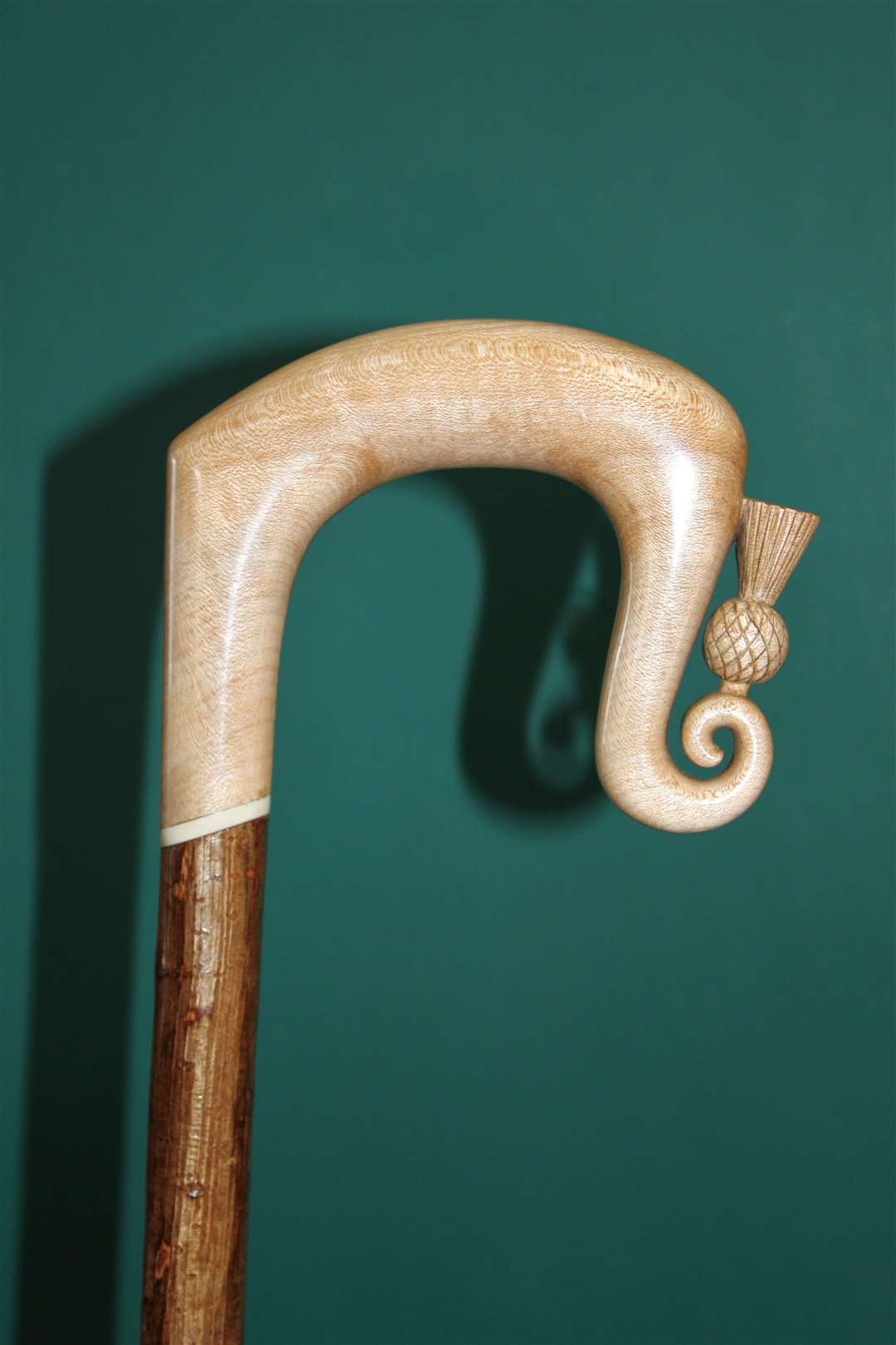 Calleva stick dressers