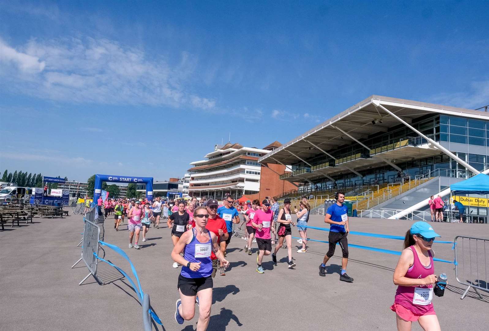Start of the 10k at Newbury Race for Life