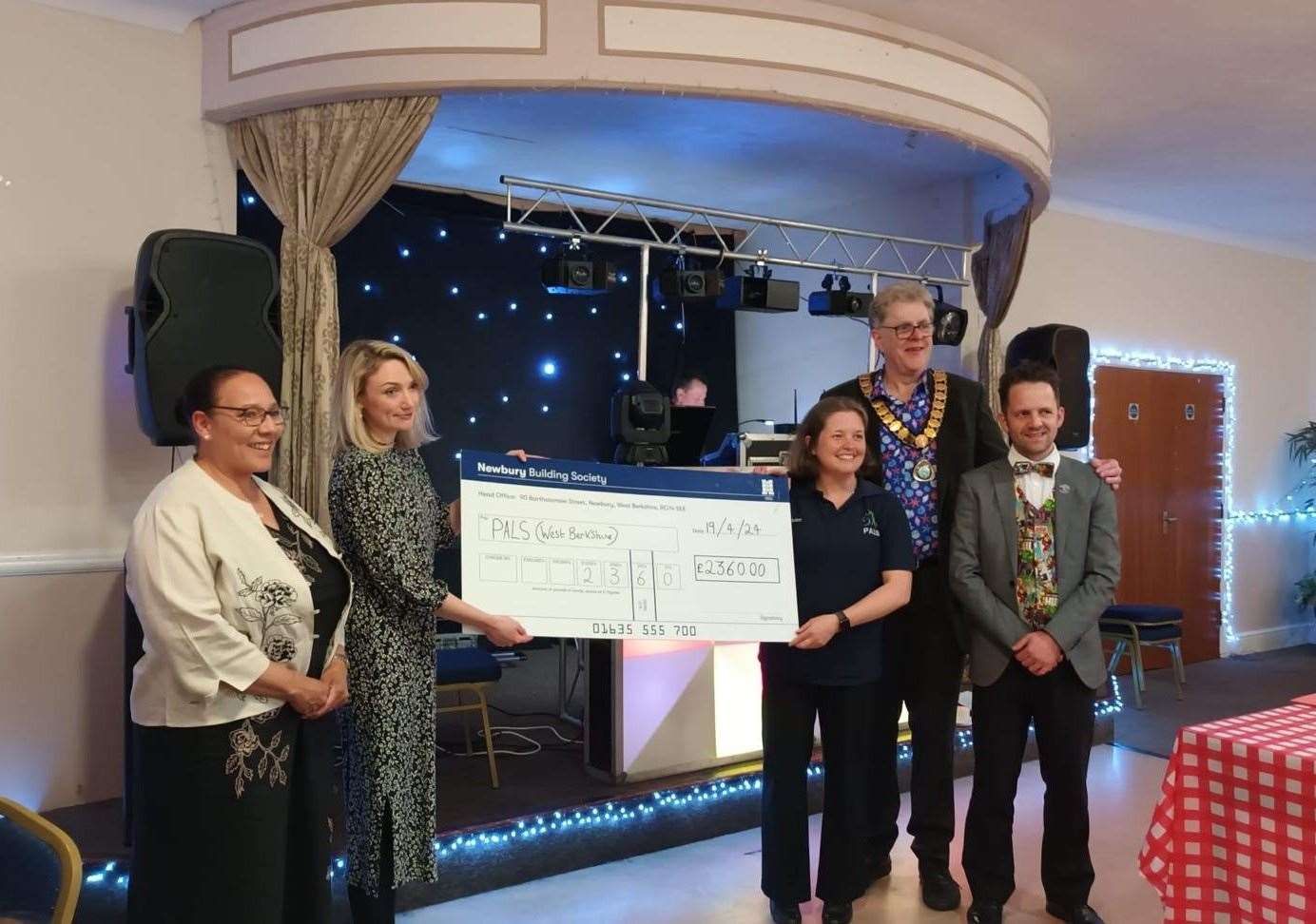 PALS receiving their cheque, picture: TTC