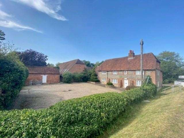 Barn and farmhouse, Hambridge Road, Newbury