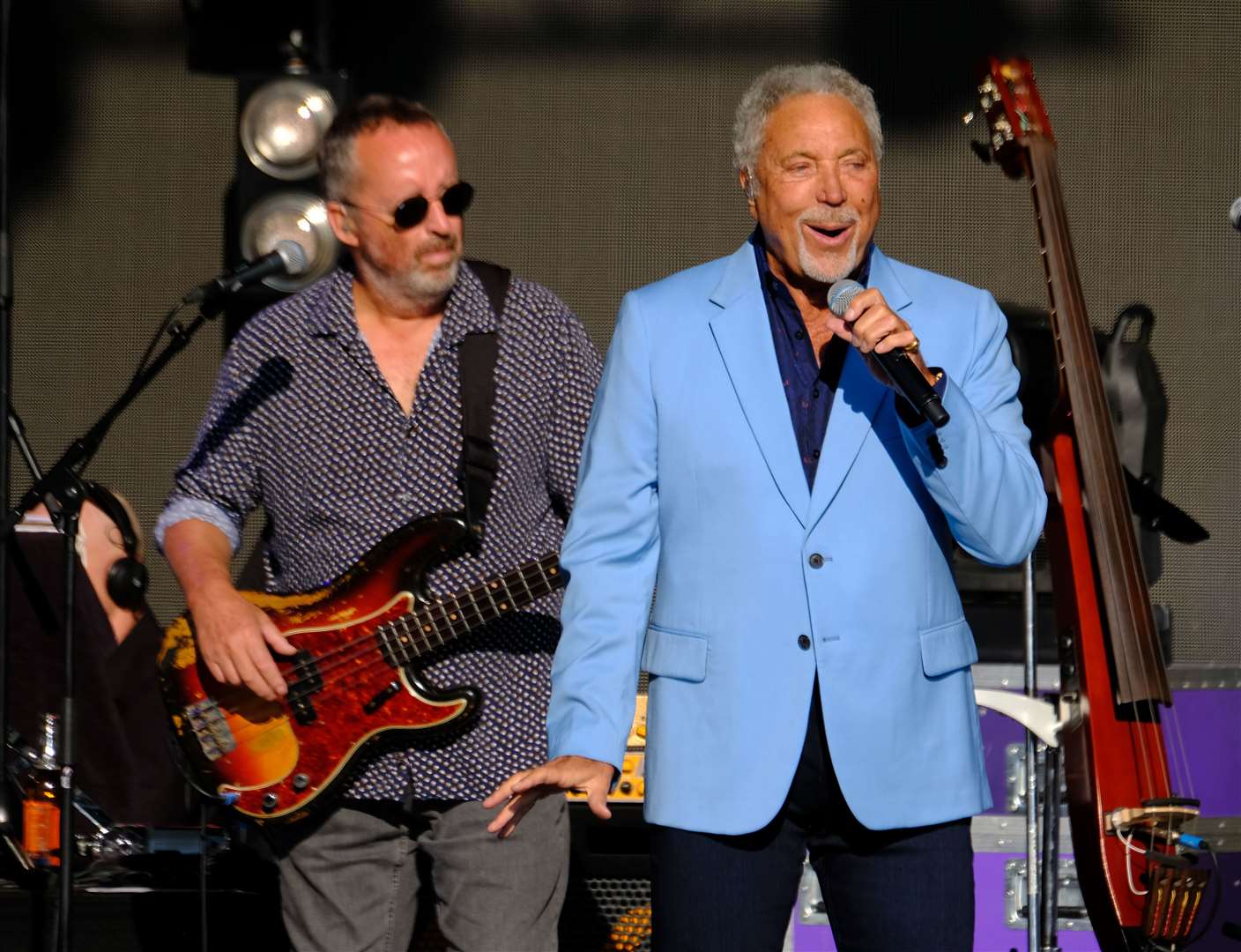 Tom Jones at Newbury Racecourse in 2019