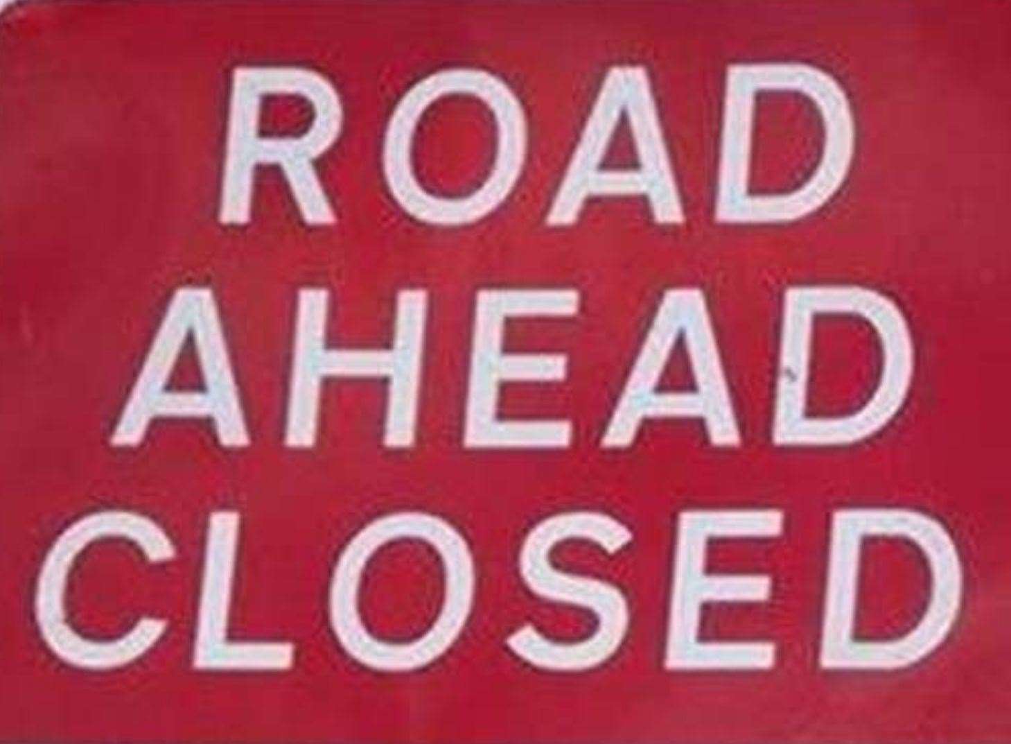 Roadworks continue in Streatley