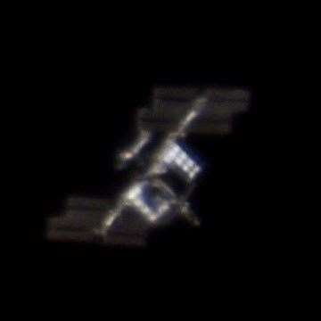 Tim Burgess, Thatcham captures close up of ISS