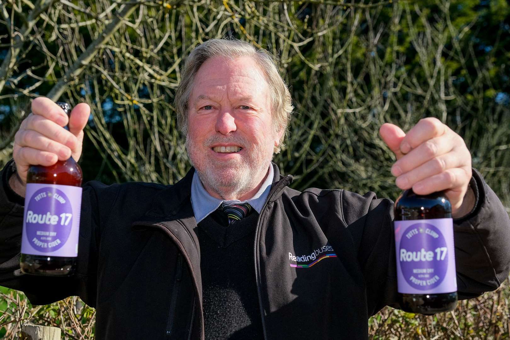 Tim Wale celebrates 40 years of driving Reading buses with a special new cider