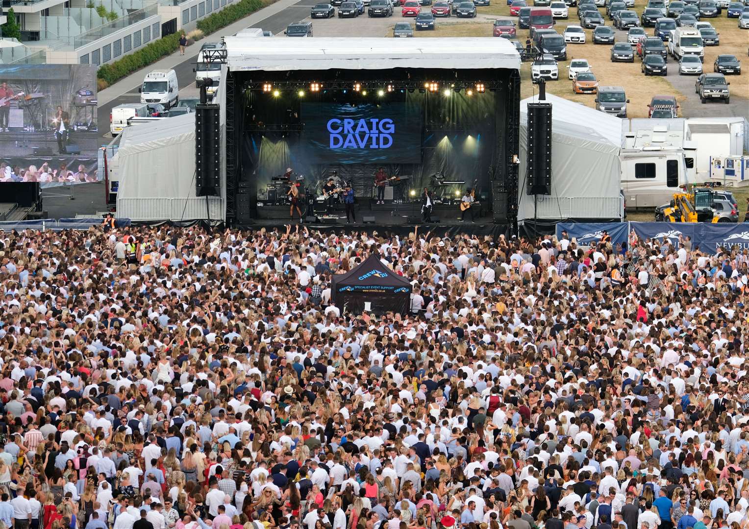 Craig David at Newbury Racecourse Ref: 30-1618AM