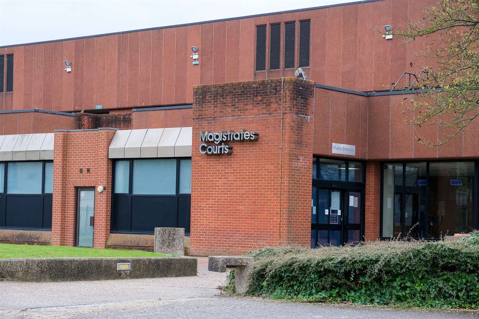 Reading Magistrates Courts
