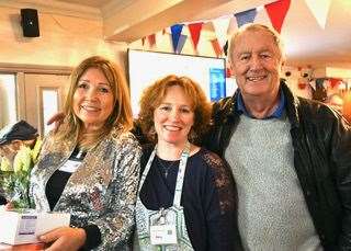 Jane Bird, Kerry Bird and Chris Tarrant