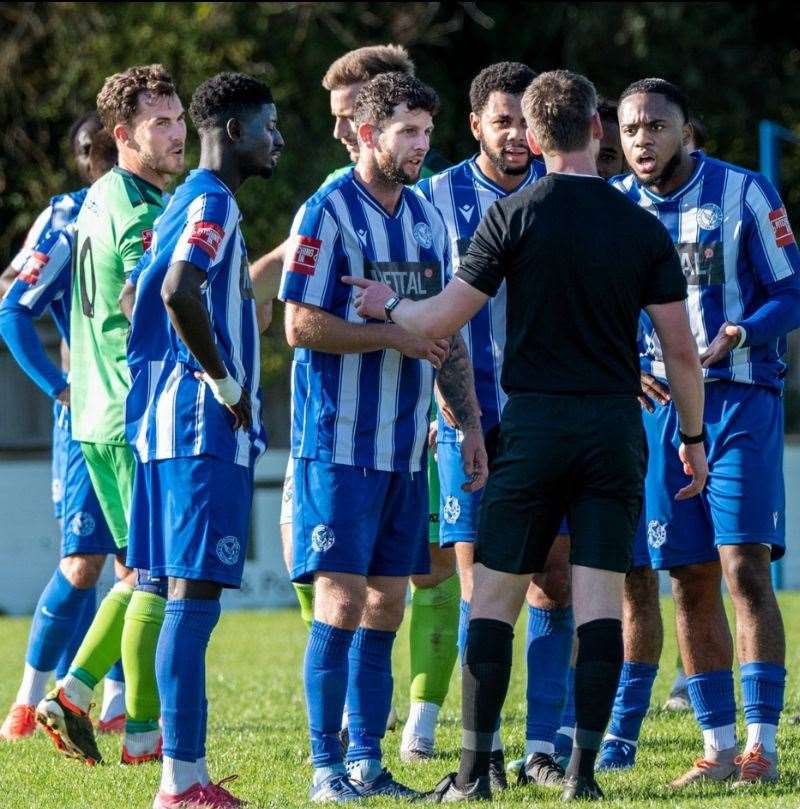 Thatcham Town appeal a decision - Image: Paul Roberts
