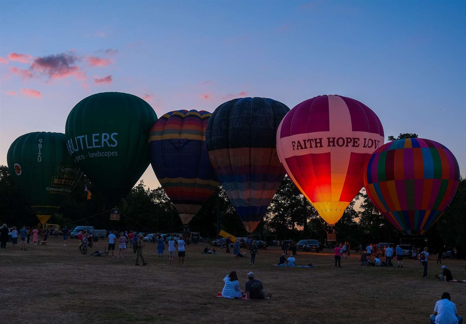 Streatley Recreation Ground - Hot air balloons