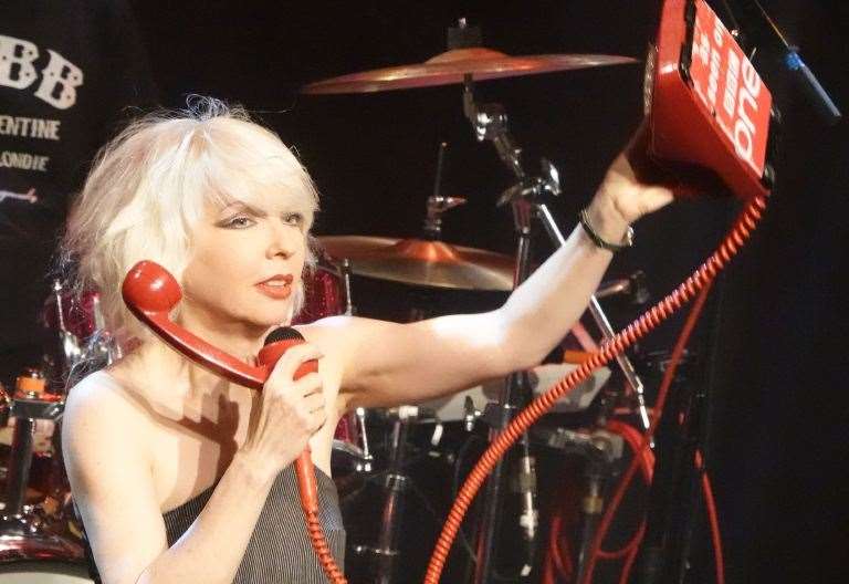 Bootleg Blondie packs Arlington Arts