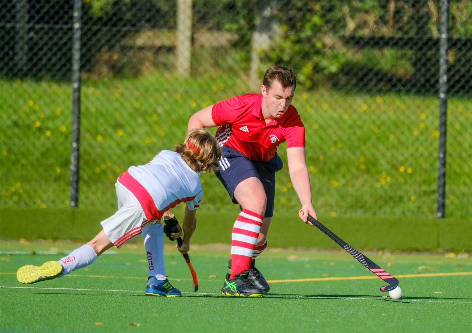 Action from Newbury’s win over Amersham. Pictures by Phil Cannings