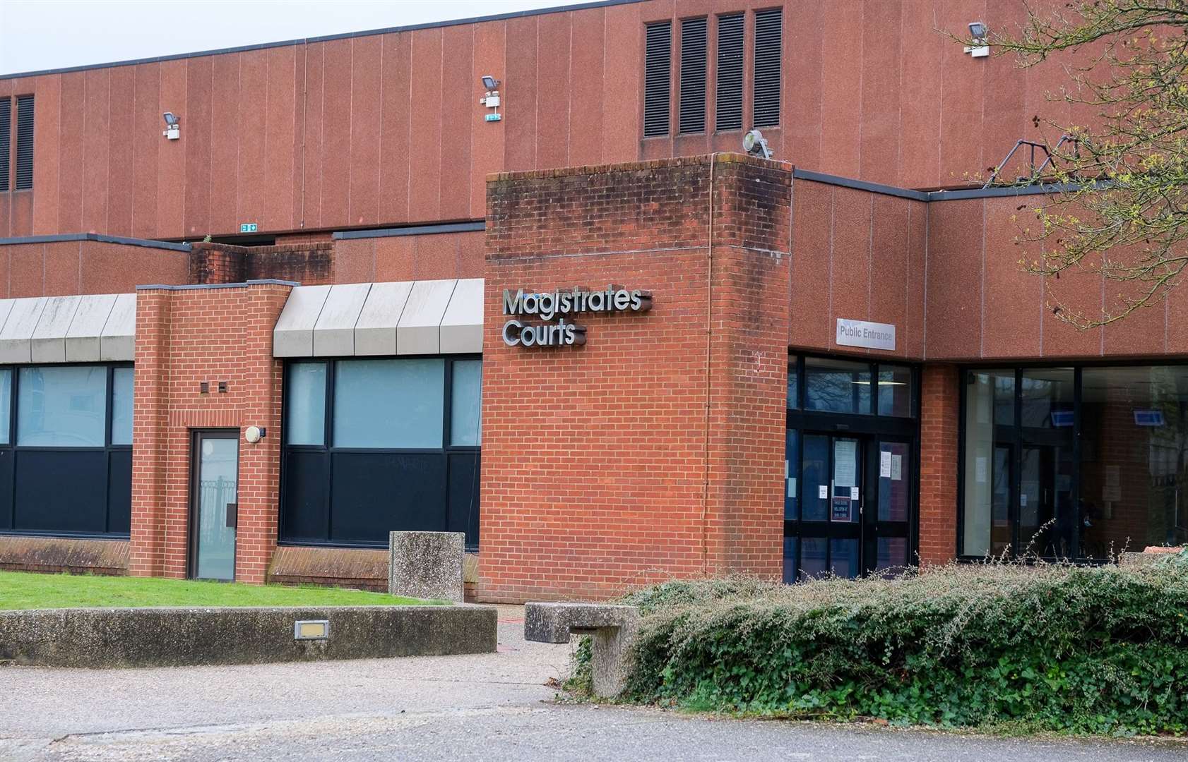 Reading Magistrates Courts