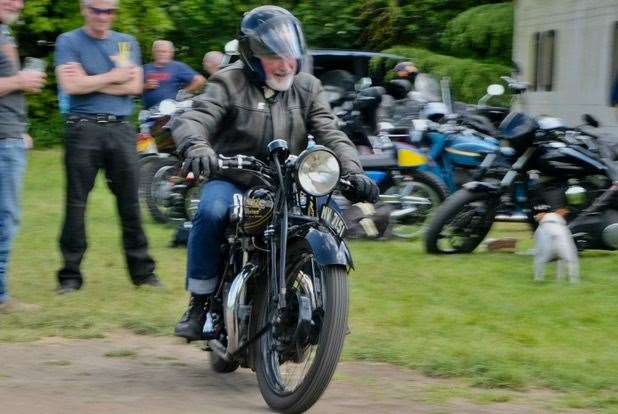 Motorbikes roll into The Bell at Aldworth Pic: Geoff Fletcher