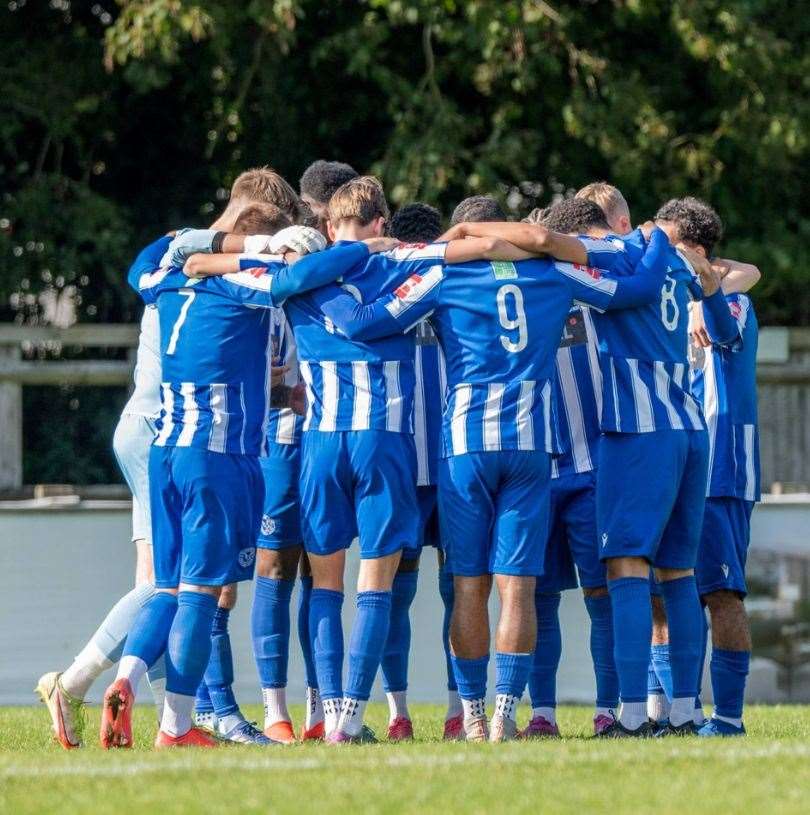 Thatcham Town - Image: Paul Roberts